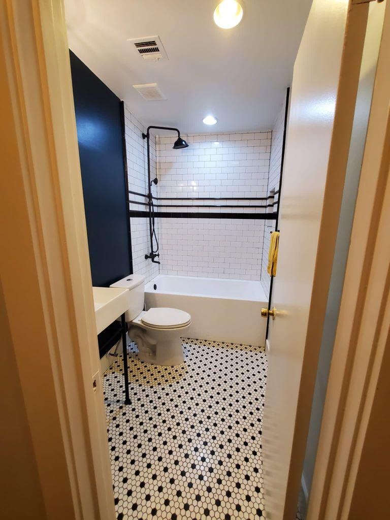 Bathroom Remodeling Services 77048: Stunning, Effortless Solutions