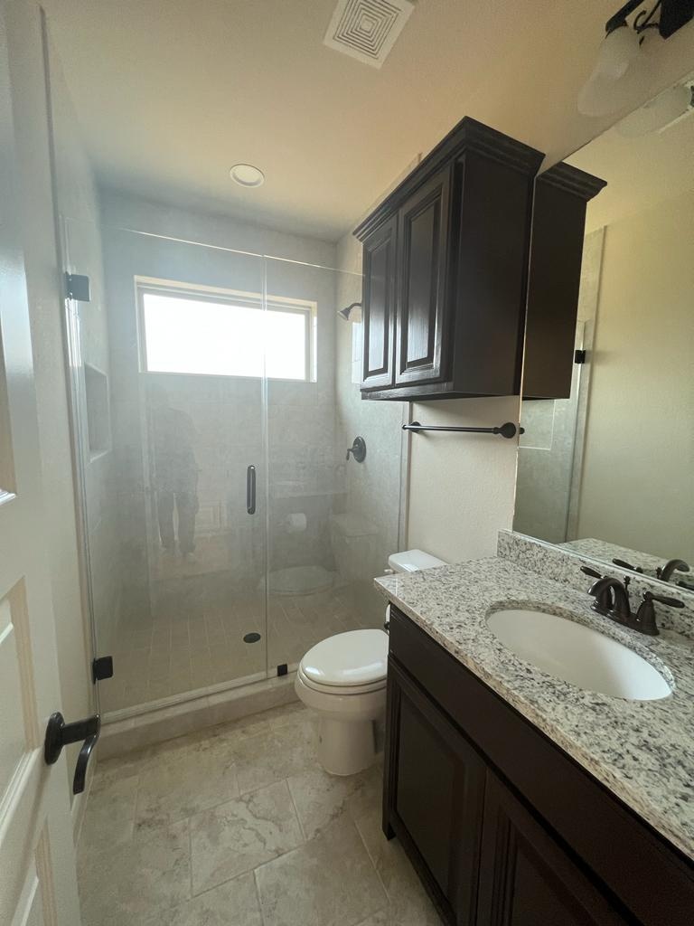 Bathroom Remodeling Services: Must-Have Durability for 77085