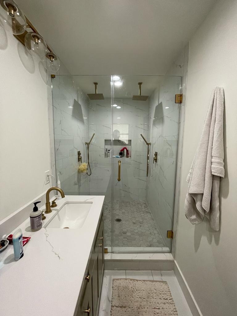 Bathroom Remodeling Services: Stunning & Affordable Solutions in Sugar Land