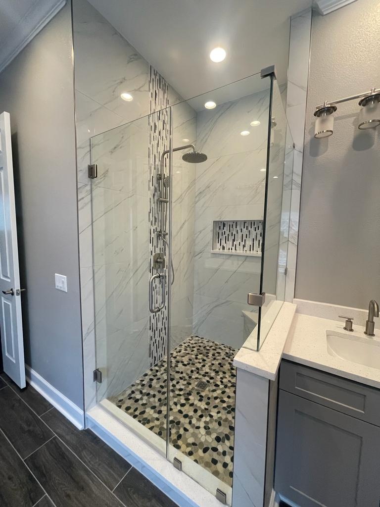 Bathroom Remodeling Services 77048: Stunning, Effortless Solutions